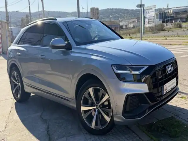 Audi Q8 50 TDI quattro tiptronic