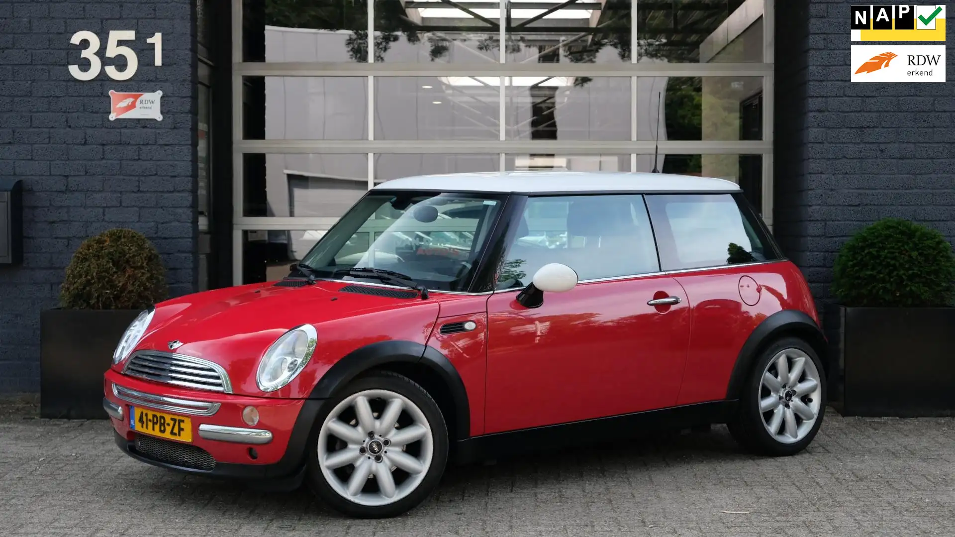 MINI Cooper Mini 1.6 Chili Rot - 1