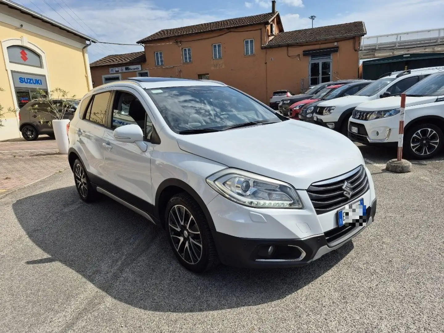 Suzuki S-Cross 1.6 DIESEL 120CV 4WD All Grip Top TETTO PANORAMICO Blanc - 2