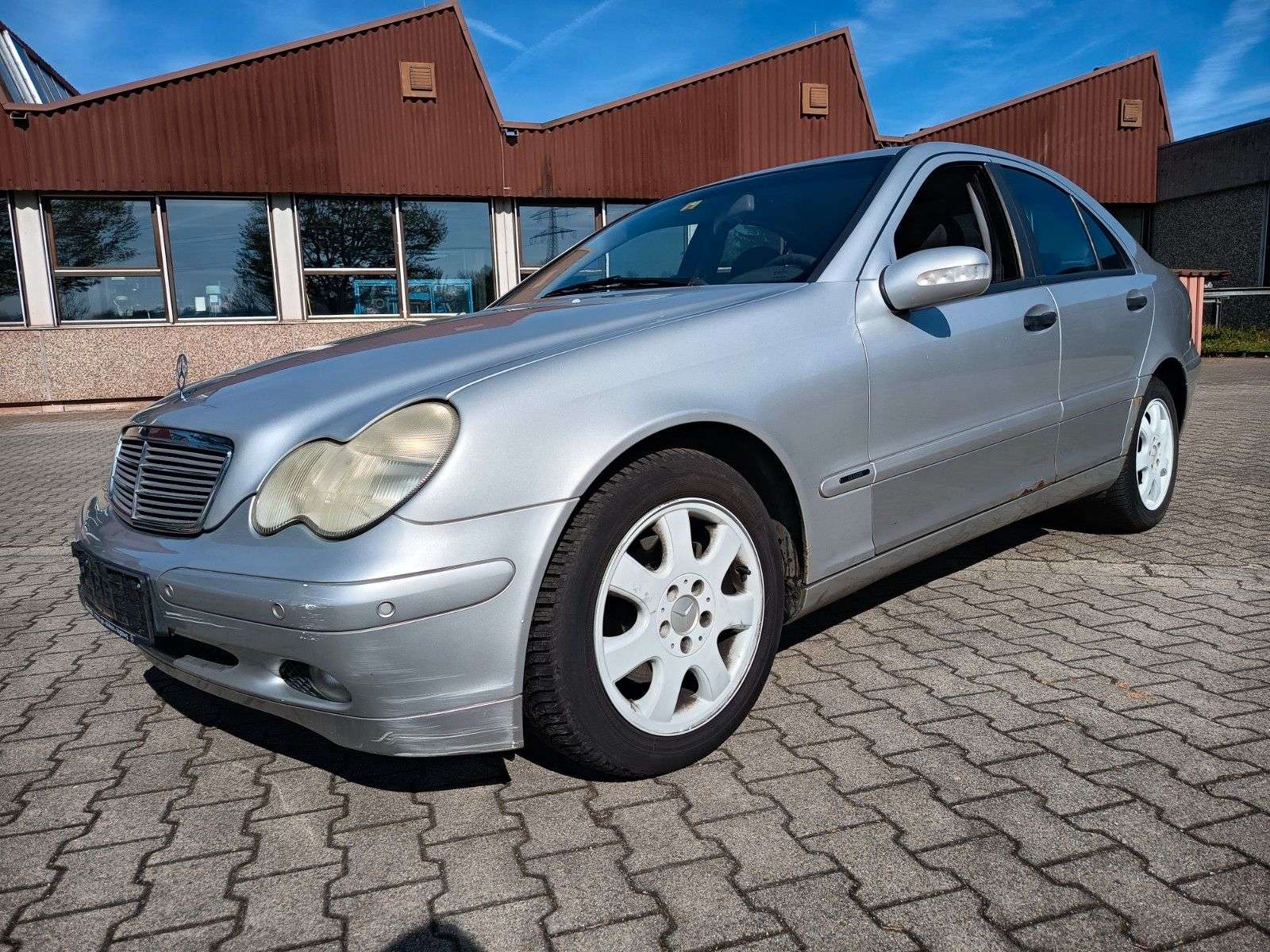 Second hand Mercedes Benz C-Class 