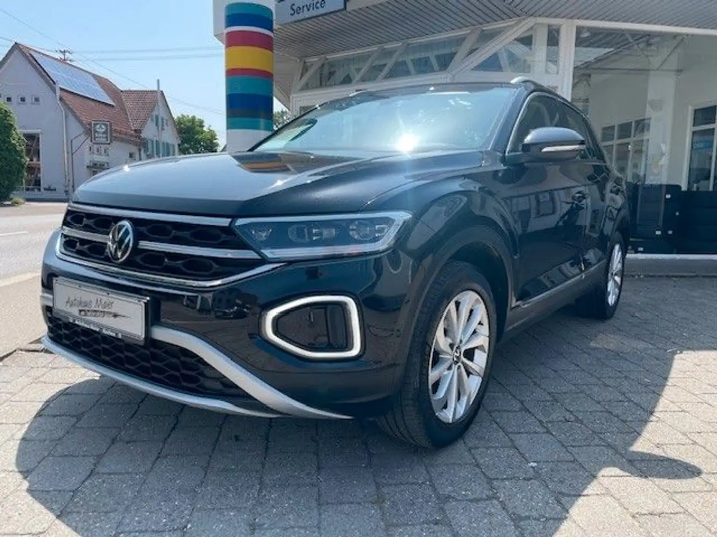 Volkswagen T-Roc 1.5 TSI Style DSG/RFK/SHZ/LED/AHK Negro - 2