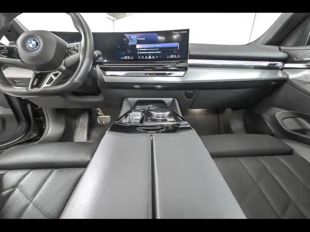 BMW I5 view 7
