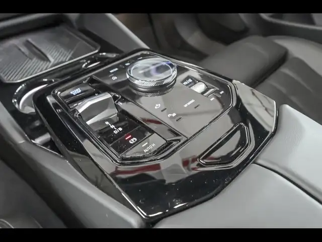 BMW I5 view 11