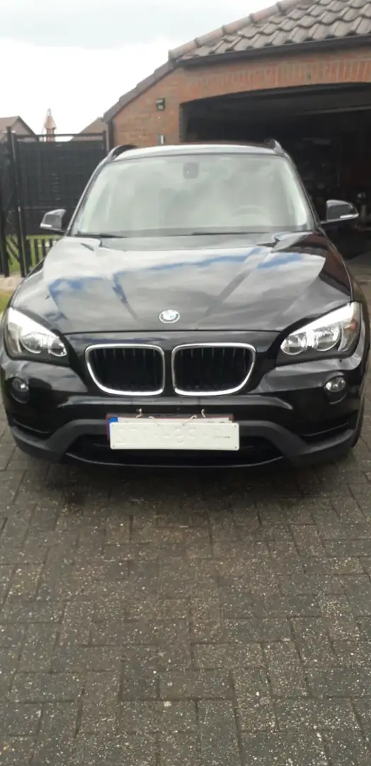 BMW X1 X1 xDrive18d Aut. Noir - 2