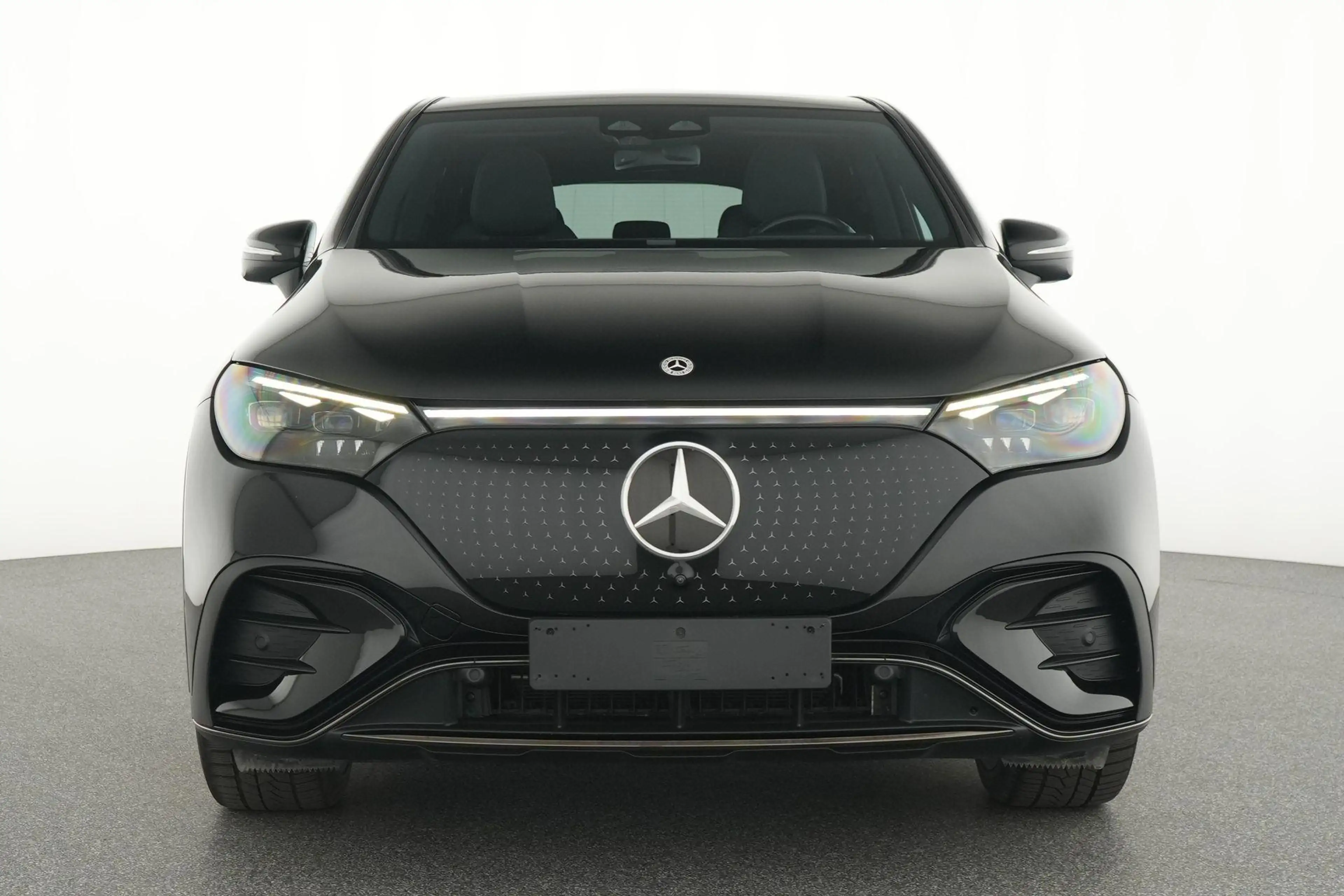 Mercedes-Benz EQE 350 350+ AMG Line — photo 6