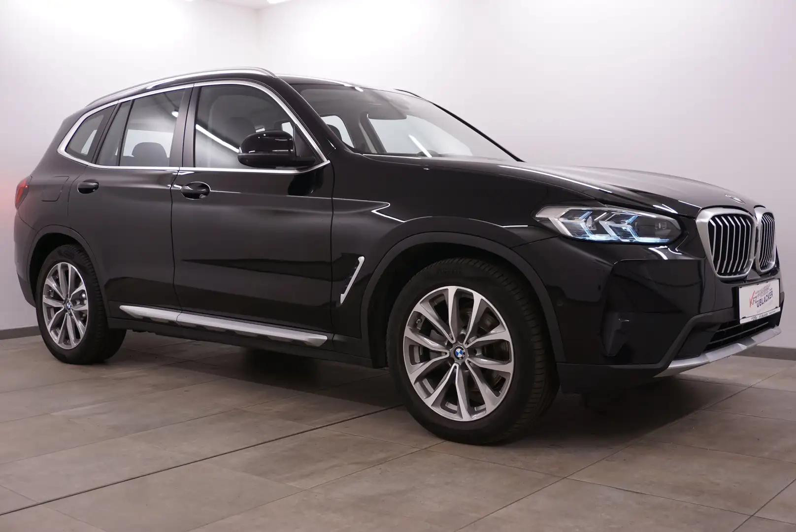 BMW X3 xDrive 20 d // Lederausstattung // Sportsitze // Schwarz - 1