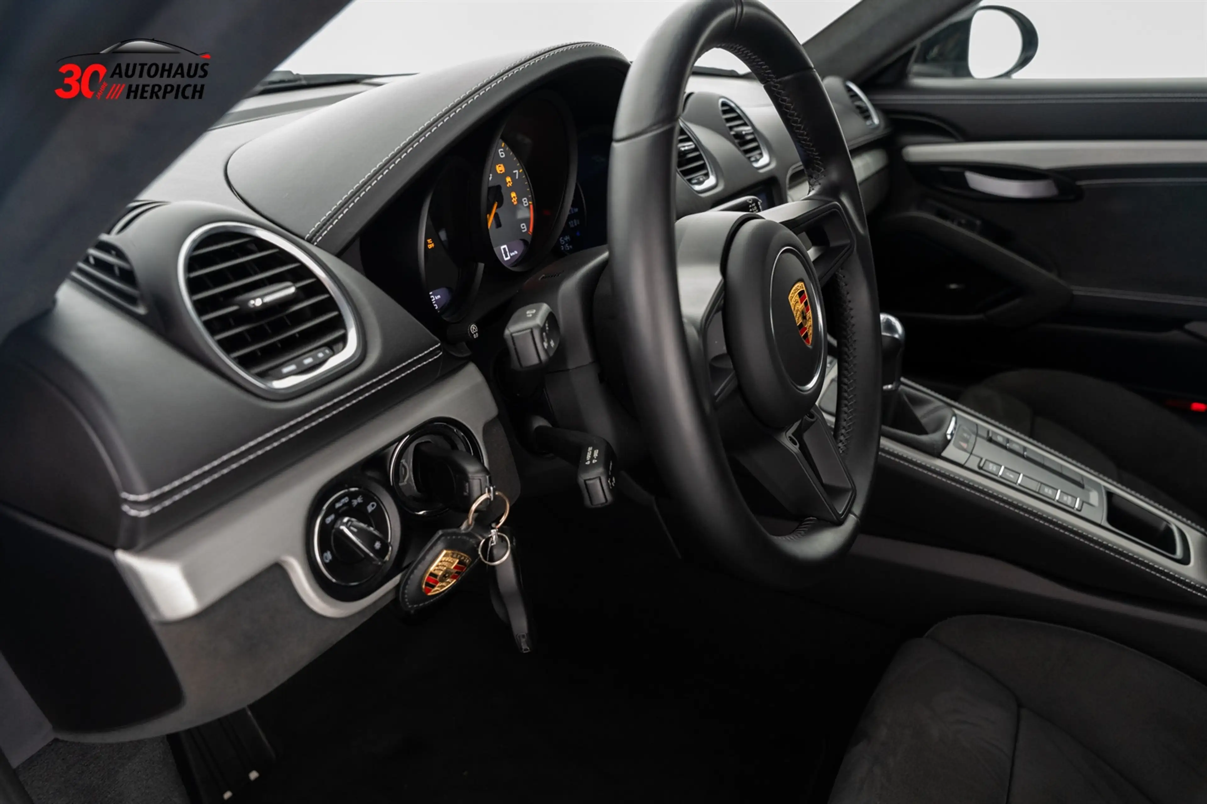 Porsche Cayman GT4 LED 18W BOSE Steinschlagschutz Approv — photo 12