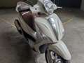 Piaggio Medley 150 White - thumbnail 3