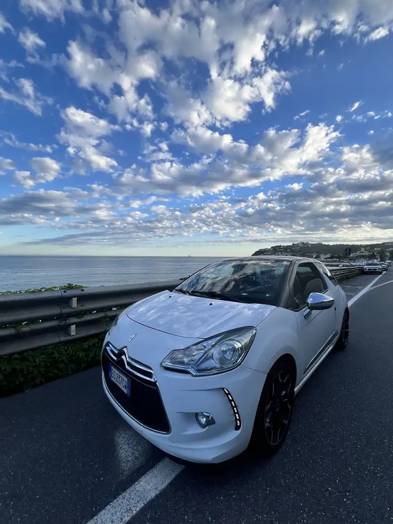 Citroen DS3 SportChic HDI 110 cv Білий - 1