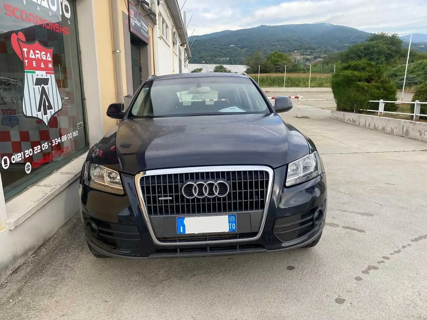 Audi Q5 2.0 TDI 170 CV quattro Zwart - 2