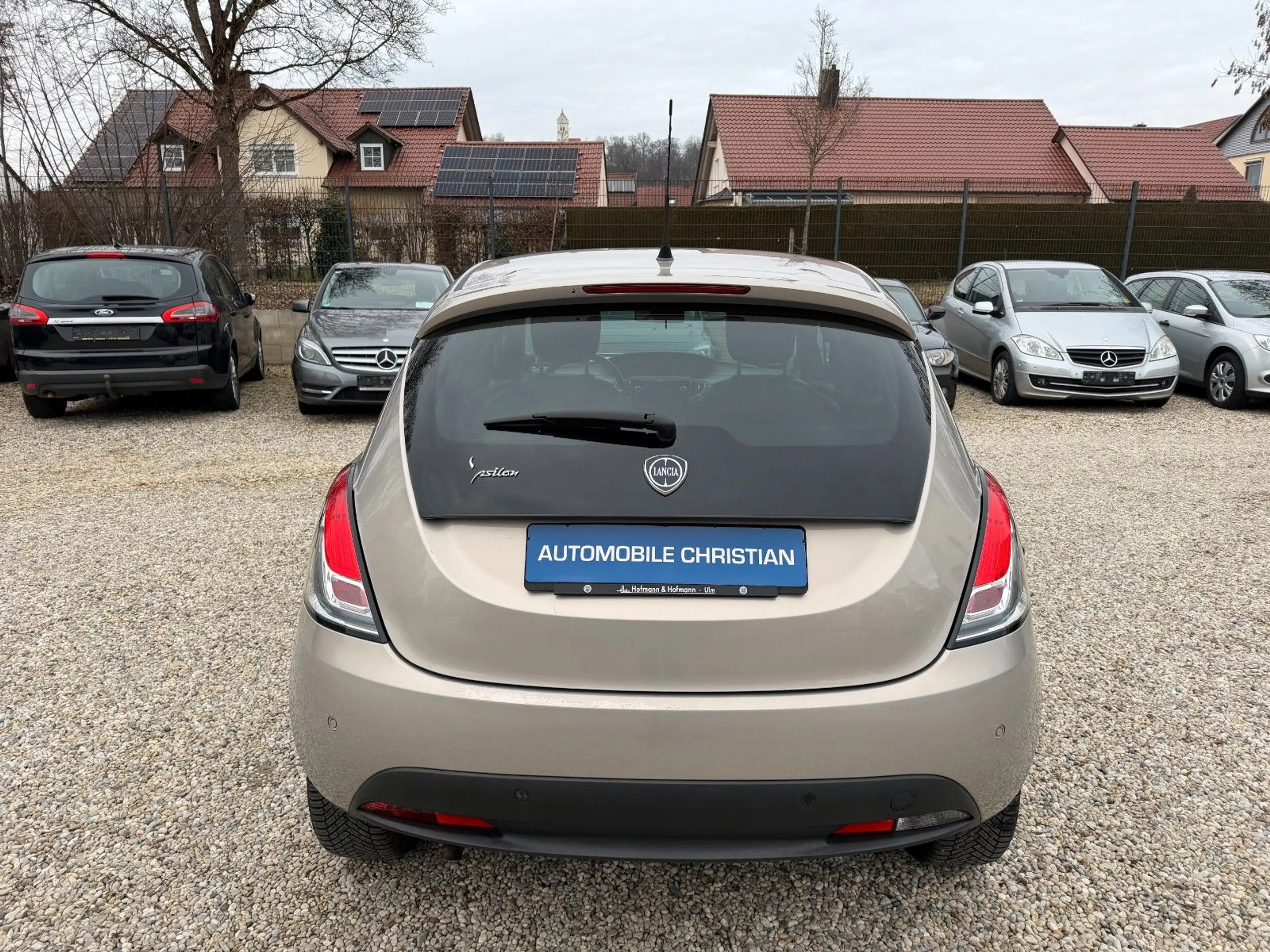 Lancia Ypsilon Platinum Xenon~Teilleder~ PDC~Tüv: Neu — photo 9