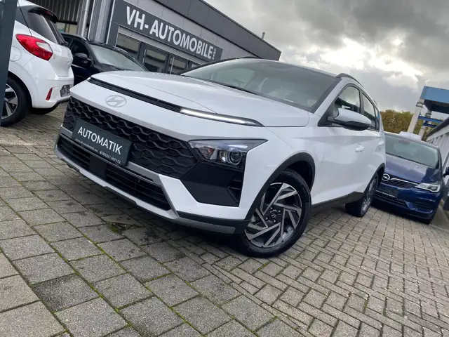 Hyundai BAYON AUTOMATIK*16ALU*NAVI&RÜCKHAHRKAMERA*Winterpaket