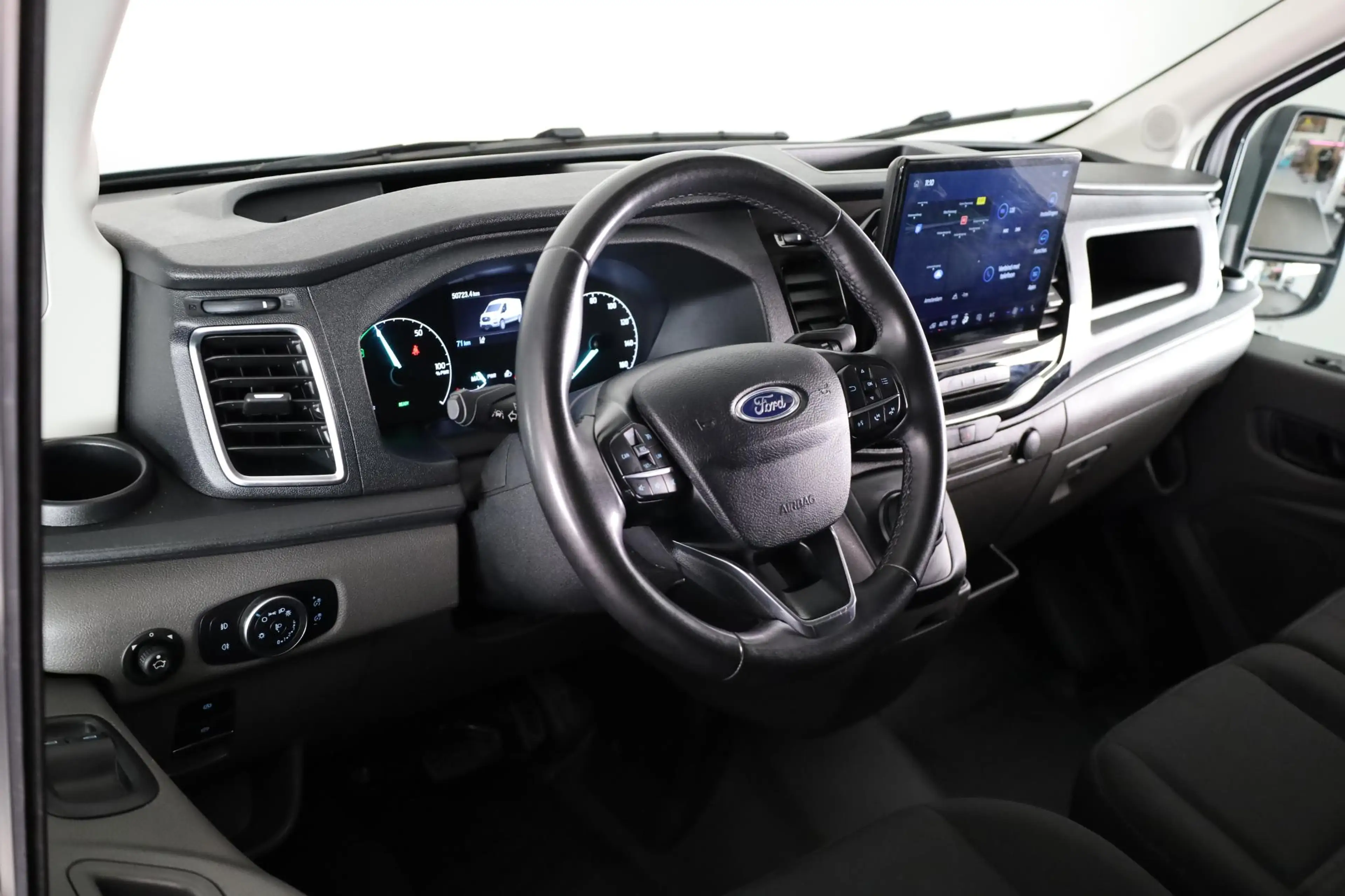 Ford E-Transit 350 L3H2 Trend | Winterpakket | Sync 4 | Carplay | — photo 3