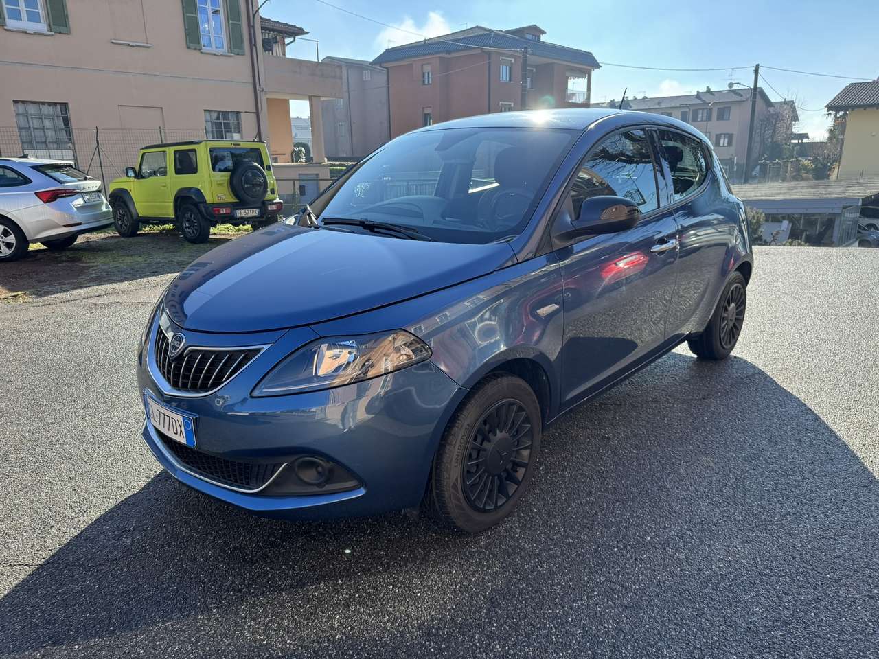 Lancia Ypsilon 1.0 firefly hybrid UnYca 5 POSTI