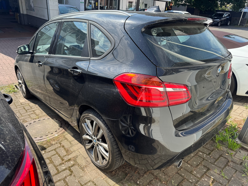 BMW 218 218i Active Tourer — photo 4