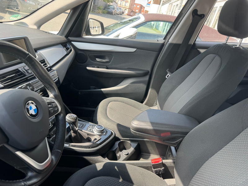 BMW 218 218i Active Tourer — photo 6