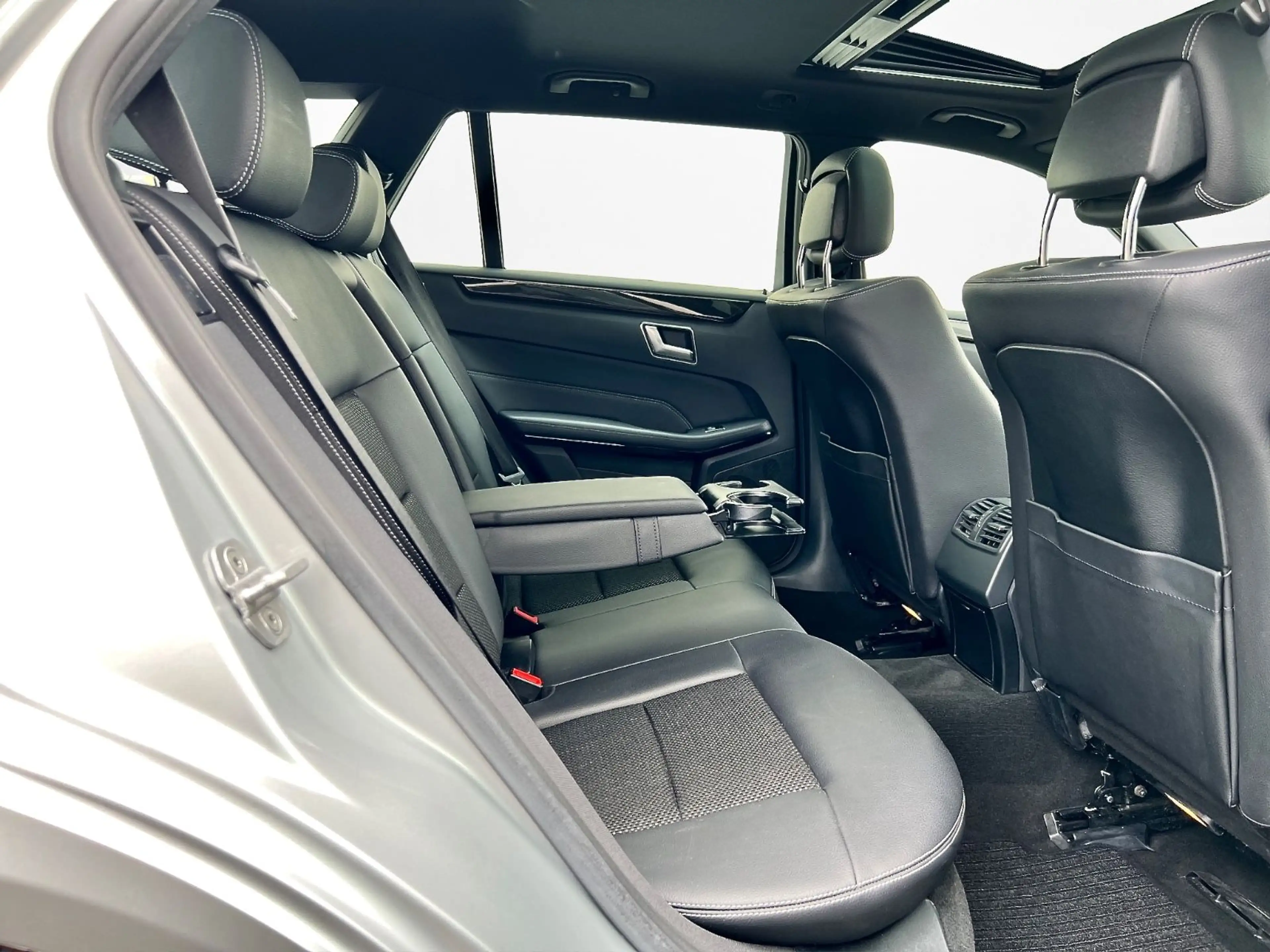 Mercedes-Benz E 350 T BT 4M*7G-Tr*LED*COMAND*SCHIEBEDACH*AHK* — photo 12