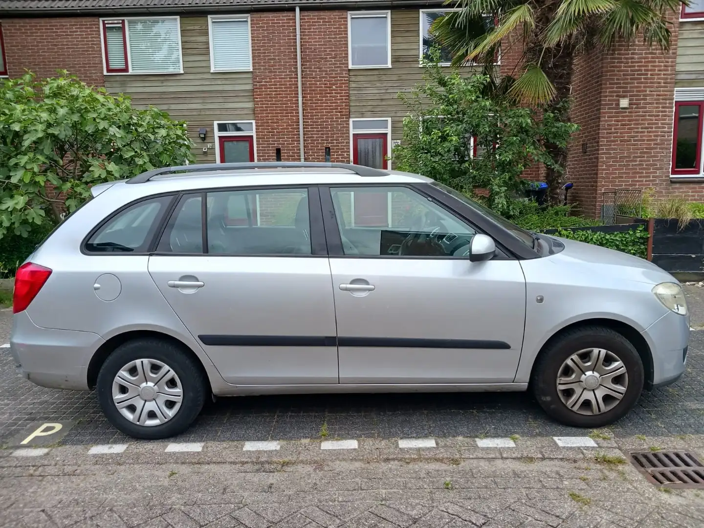 Skoda Fabia Fabia 1.4-16V Ambiente Zilver - 1