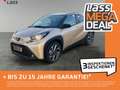 Toyota Aygo 1.0 Teamplayer ACC Fernlichtass. Kam. Navi Schwarz - thumbnail 1