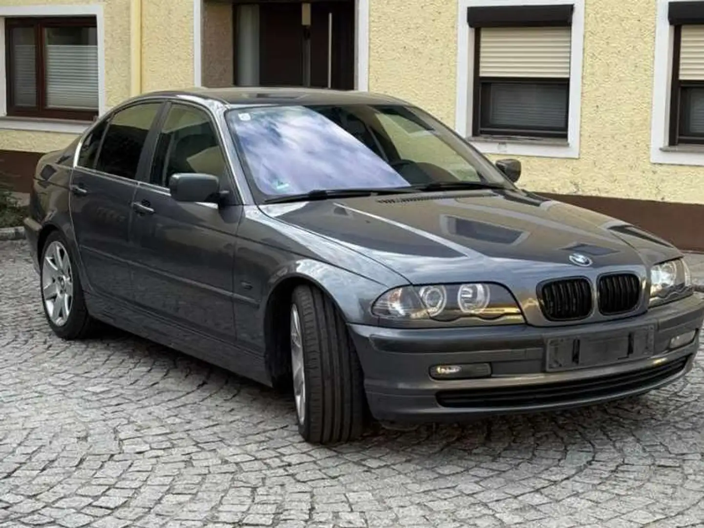 BMW 325 325i Grau - 2