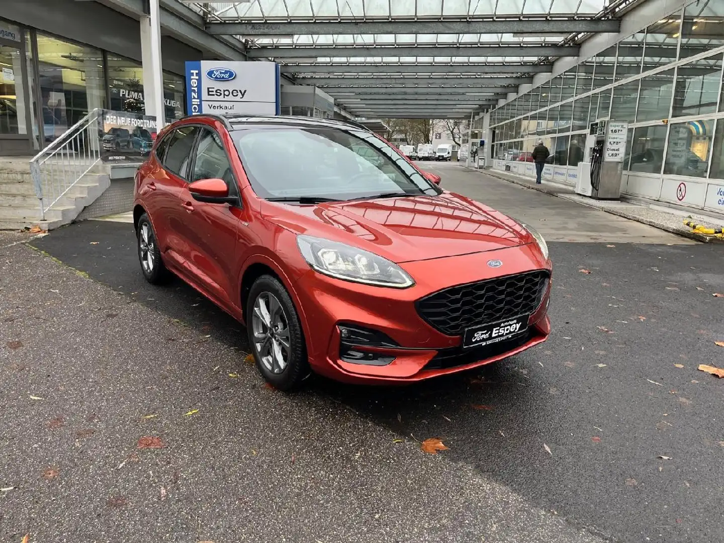 Ford Kuga ST-Line X Orange - 1