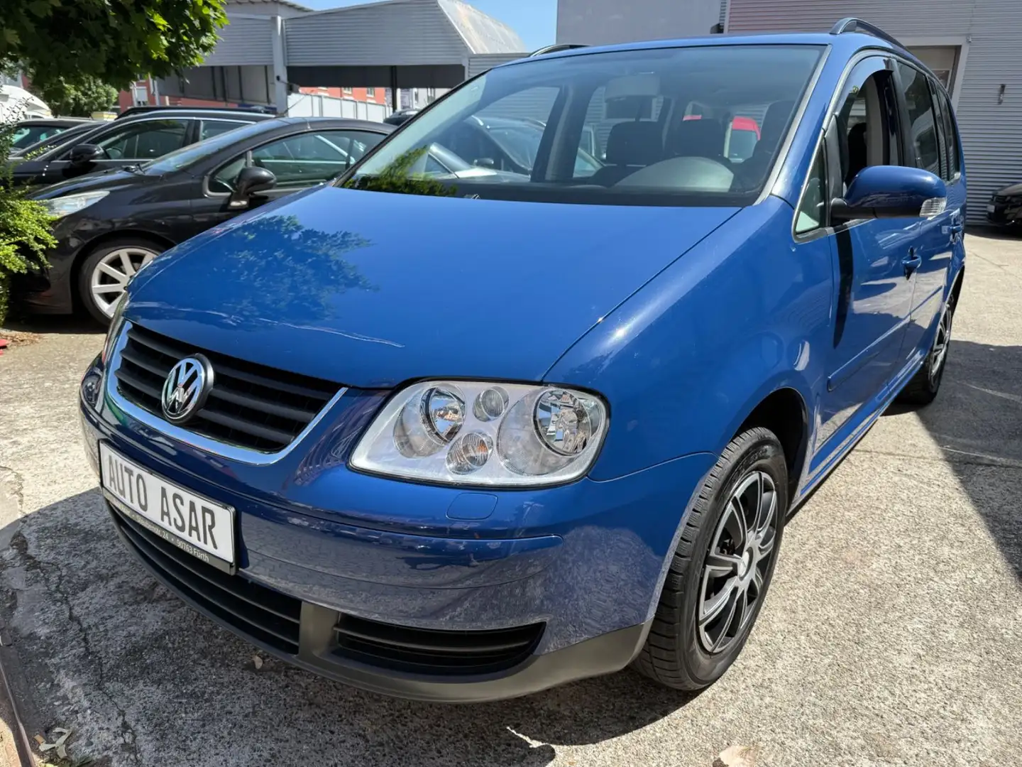 Volkswagen Touran Trendline 1,6 Klimatr./7-Sitze/Kette neu Blauw - 1