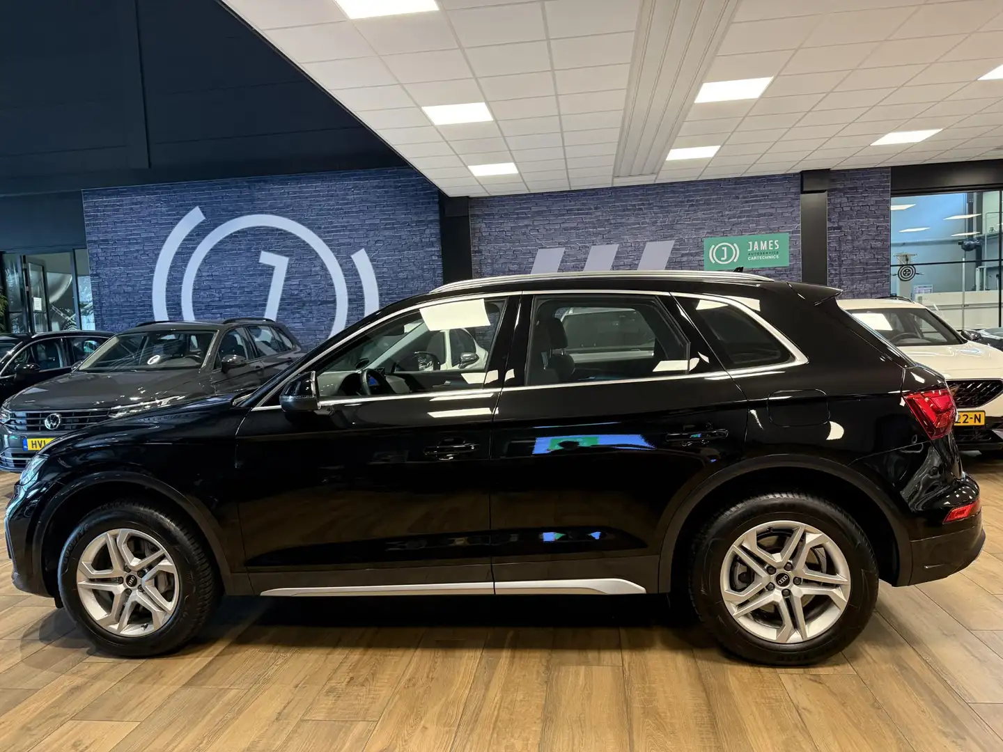 Audi Q5 50 TFSIe Advanced edition PHEV|Carplay|Elek.Achter Zwart - 2