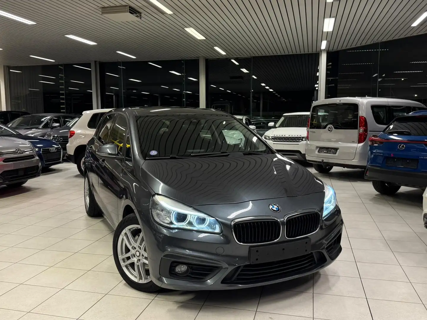 BMW 218 i 1.5 Benzine 100Kw Automatique Année 02/2015 Grijs - 1