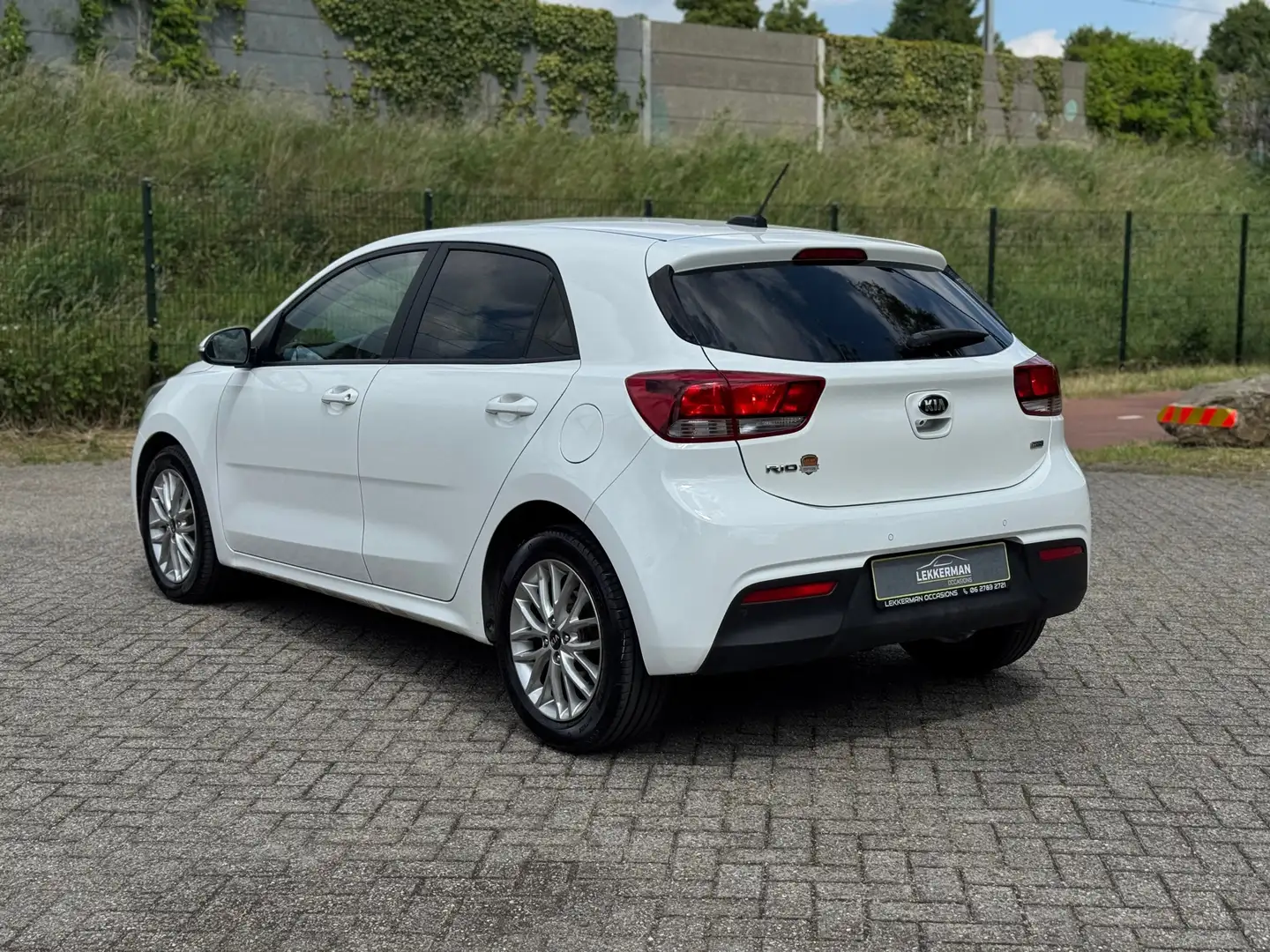 Kia Rio 1.0 TGDI ExecutiveLine NAVI I CARPLAY I CAMERA I P Weiß - 2