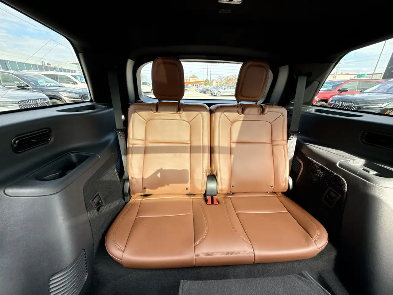 Lincoln Aviator снимка Lincoln Aviator