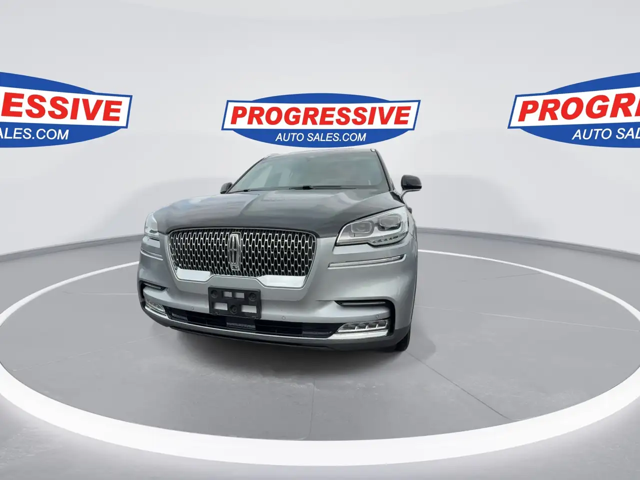 Lincoln Aviator снимка Lincoln Aviator