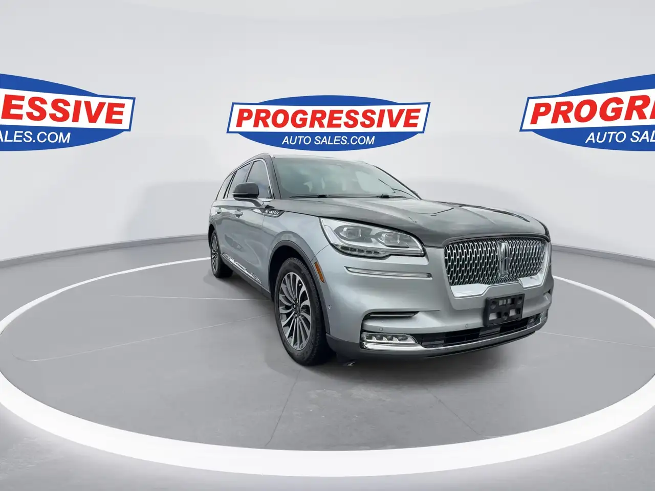 Lincoln Aviator снимка Lincoln Aviator