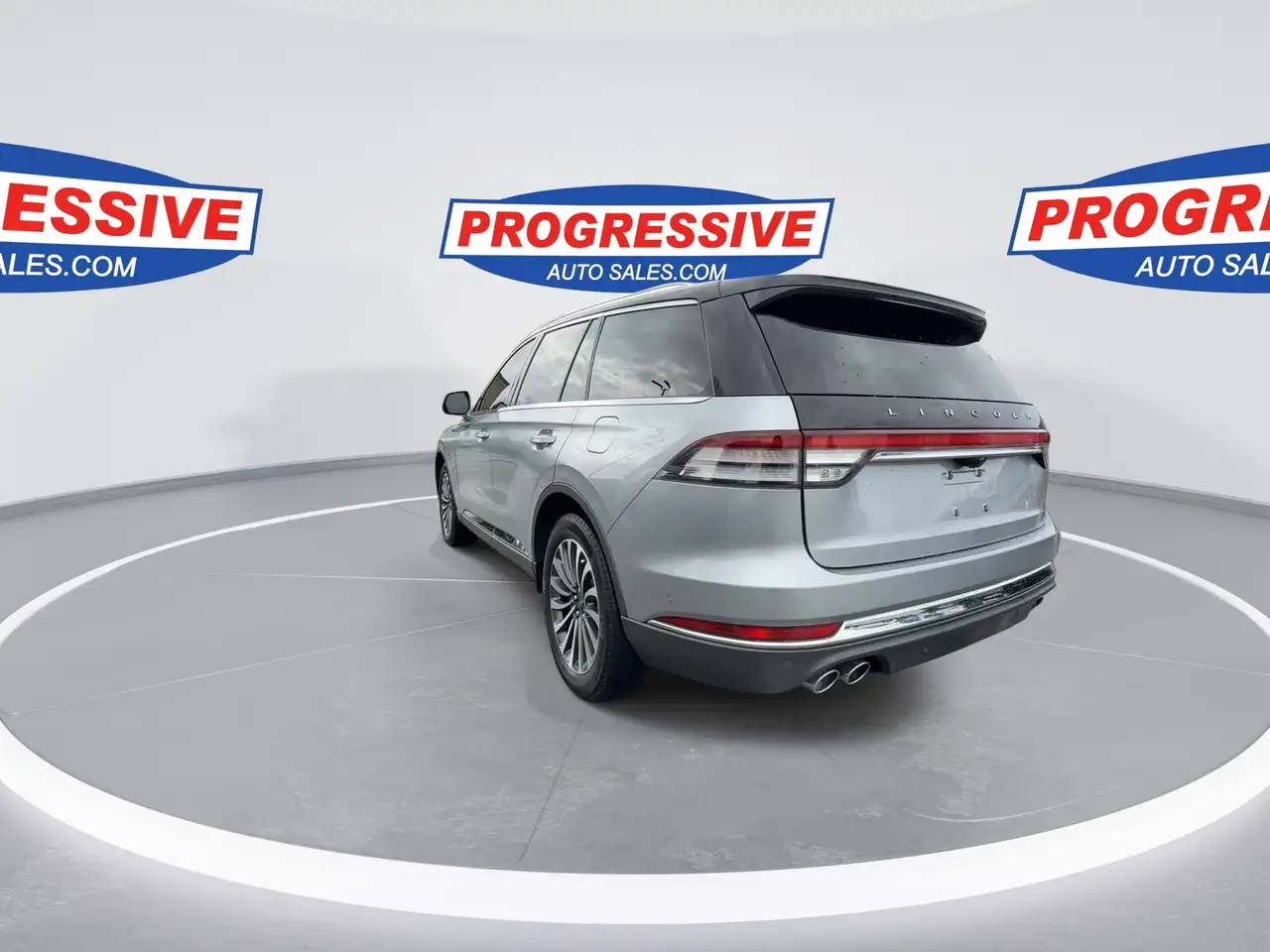Lincoln Aviator снимка Lincoln Aviator