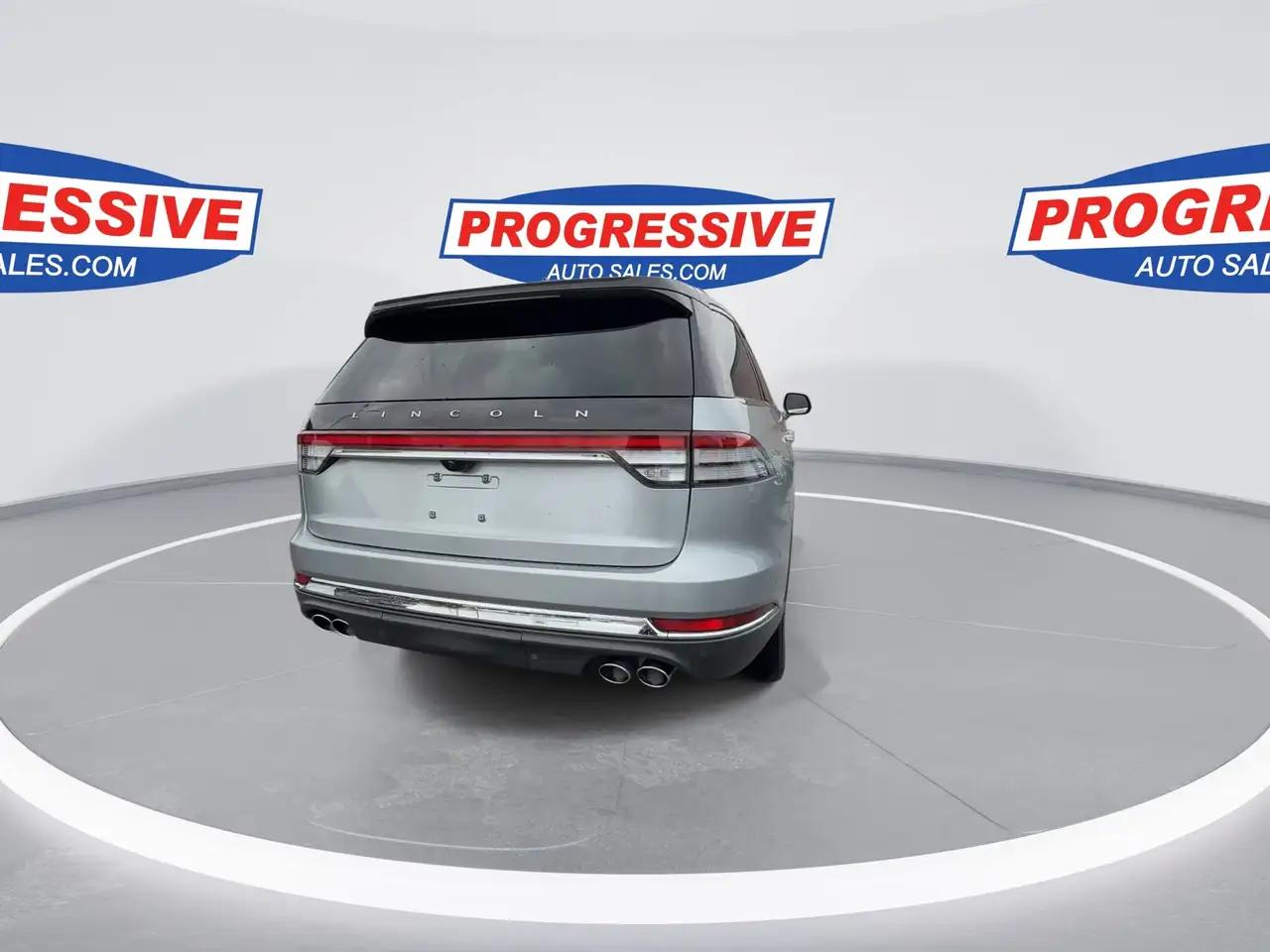 Lincoln Aviator снимка Lincoln Aviator