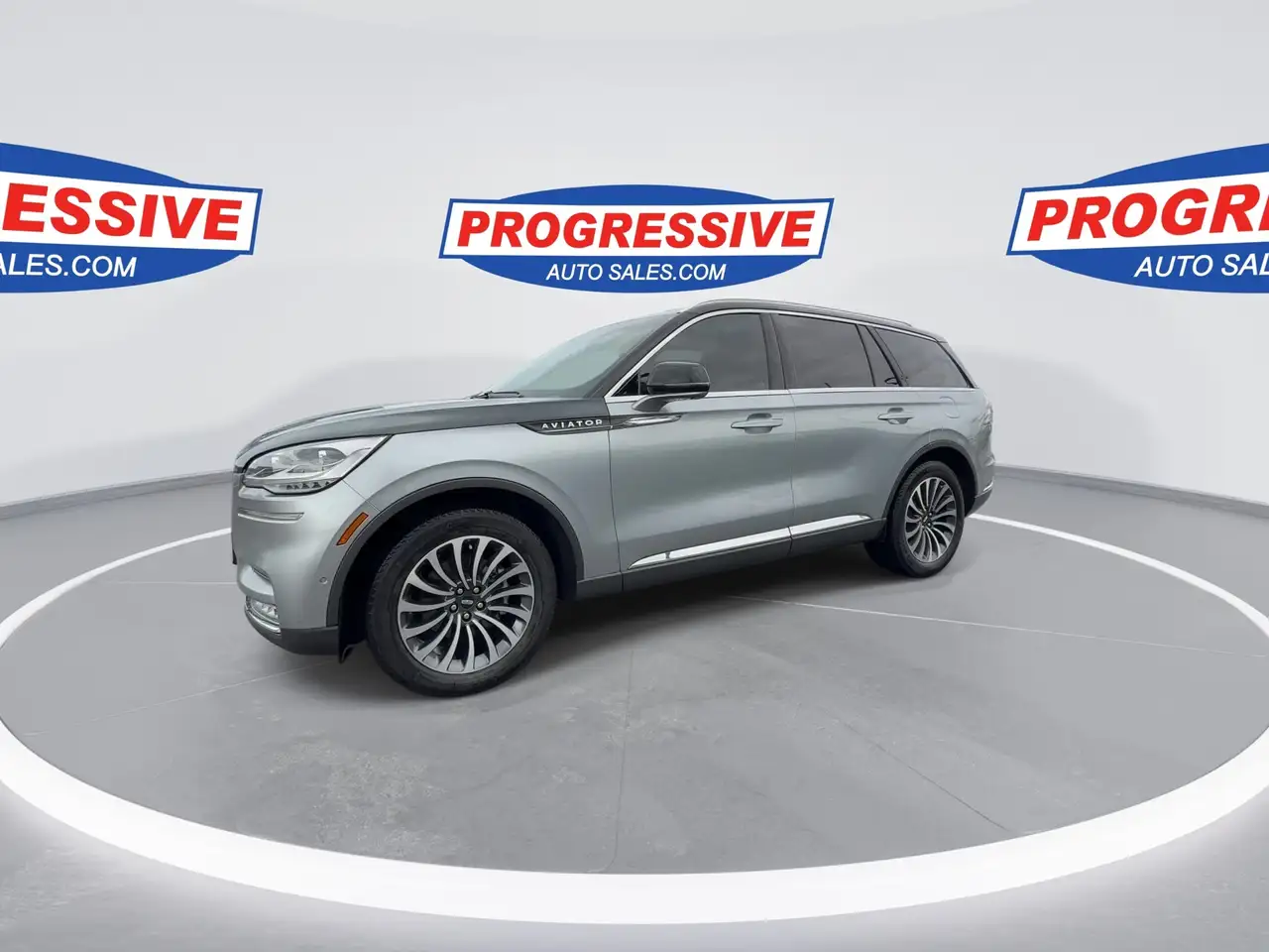 Lincoln Aviator снимка Lincoln Aviator