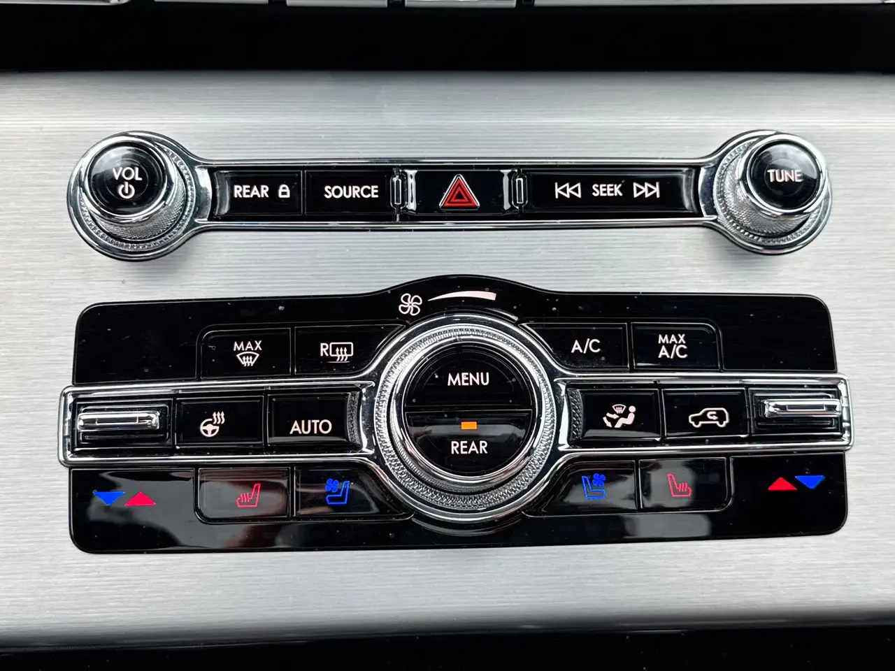 Lincoln Aviator снимка Lincoln Aviator