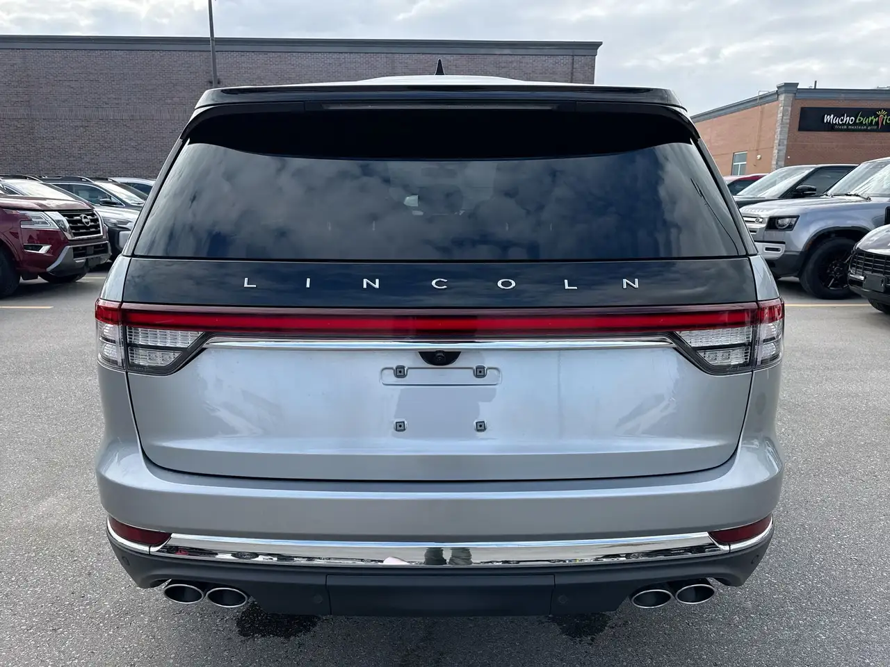 Lincoln Aviator снимка Lincoln Aviator