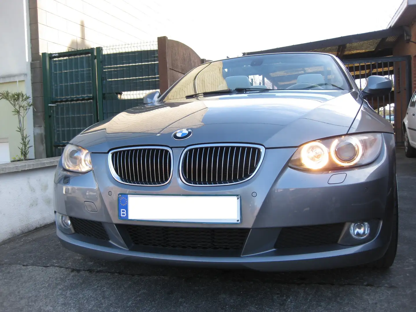 BMW 325 d Cabriolet Automatique Full option 167.000km Gris - 1