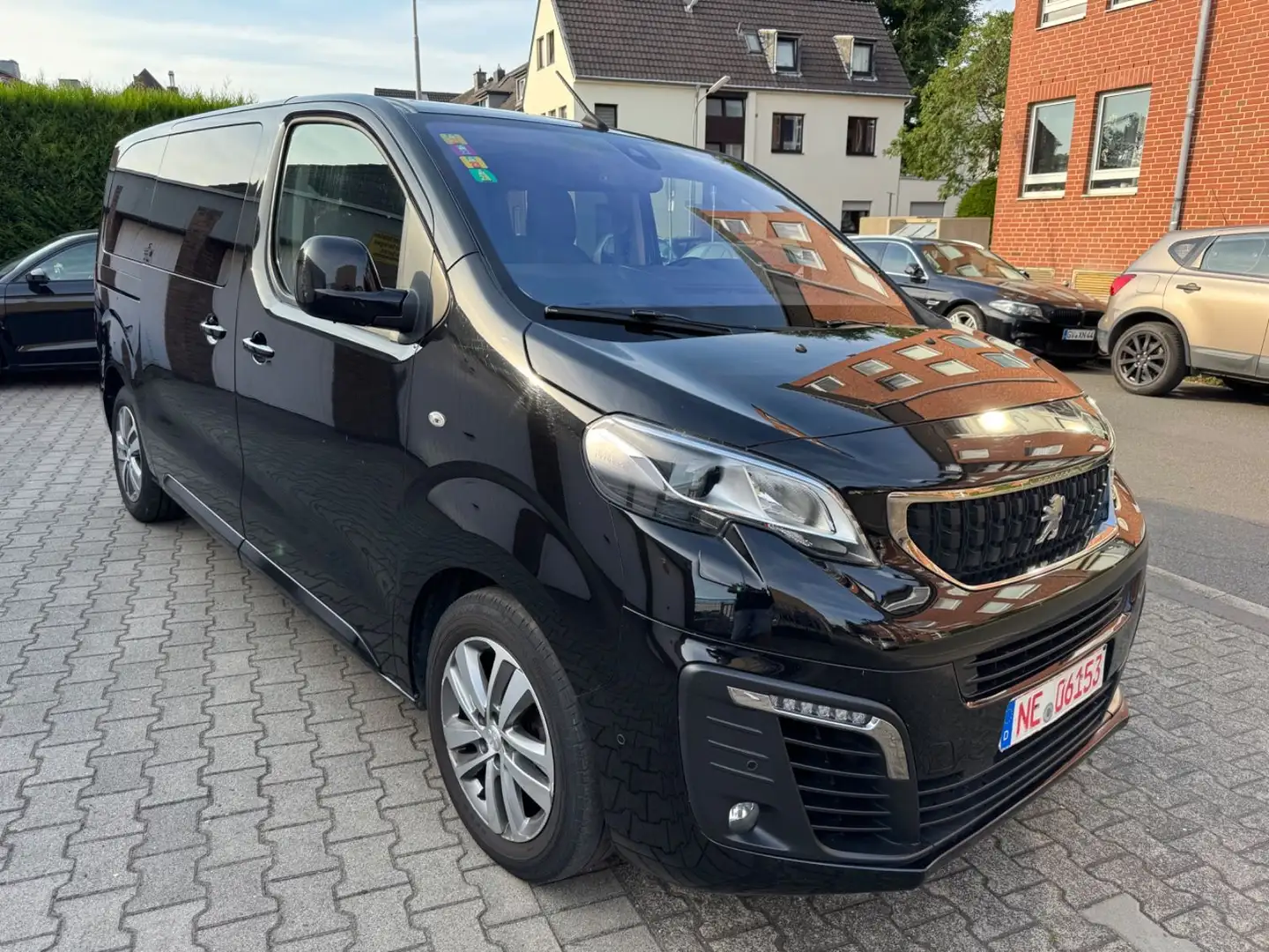 Peugeot Traveller Allure L2-Leder-Pano-Kam-SH-8 Sitze Noir - 2