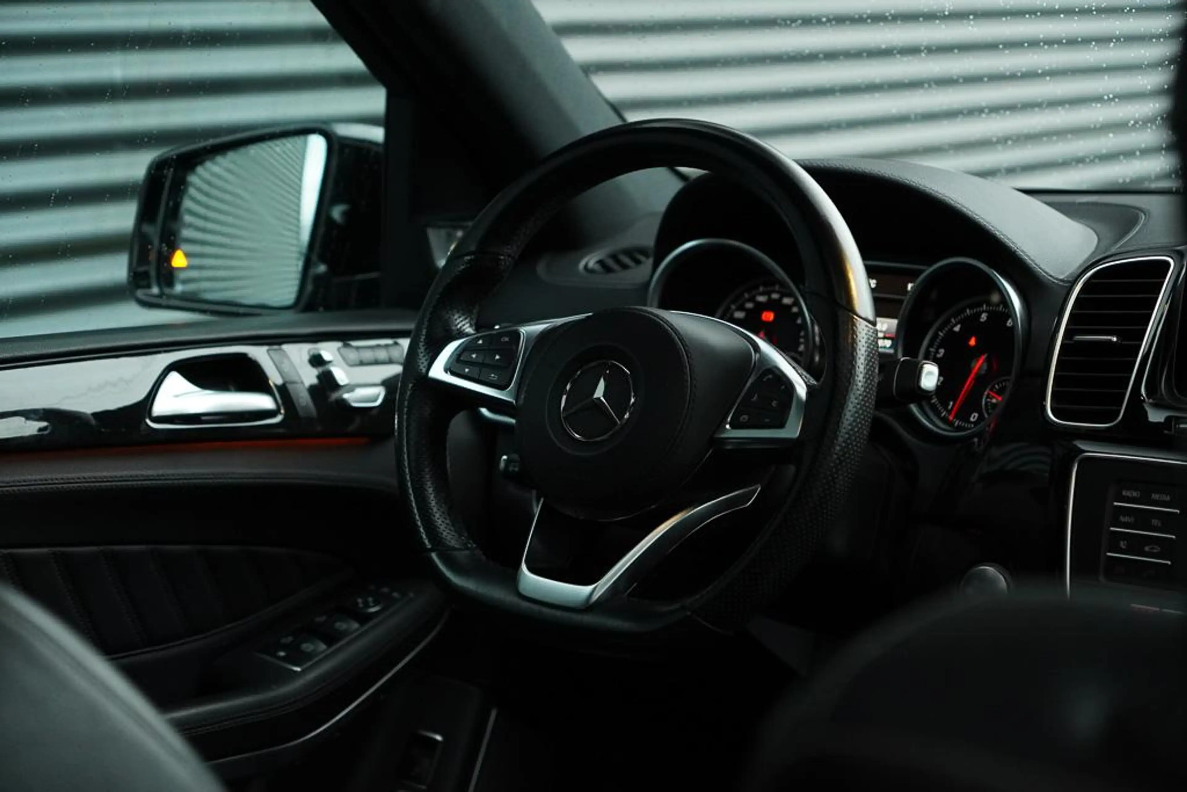 Mercedes-Benz GLS 500 4MATIC AMG / Pano / 7 Pers / B&O / Luchtvering / T — photo 47