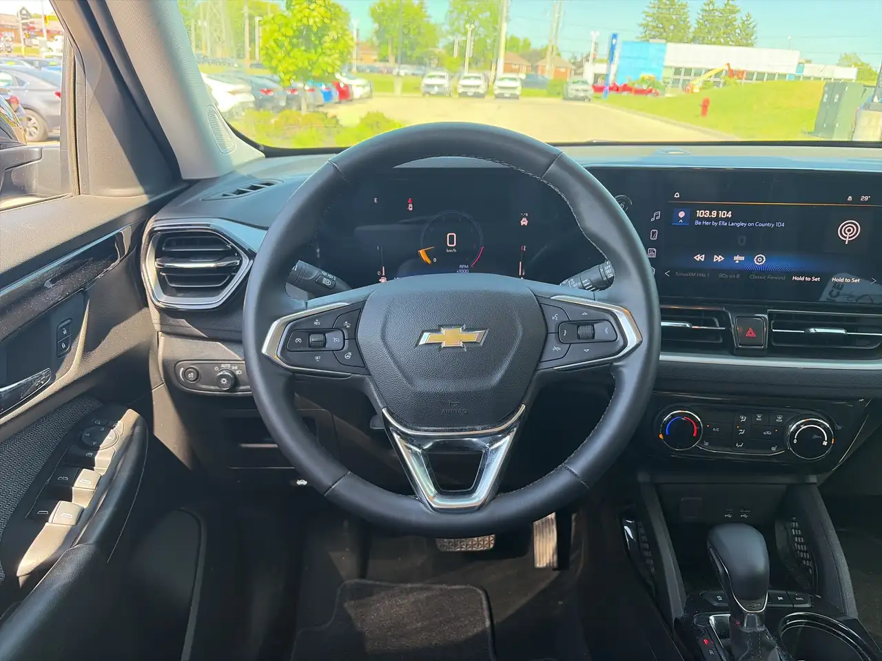 Chevrolet Trailblazer снимка Chevrolet Trailblazer