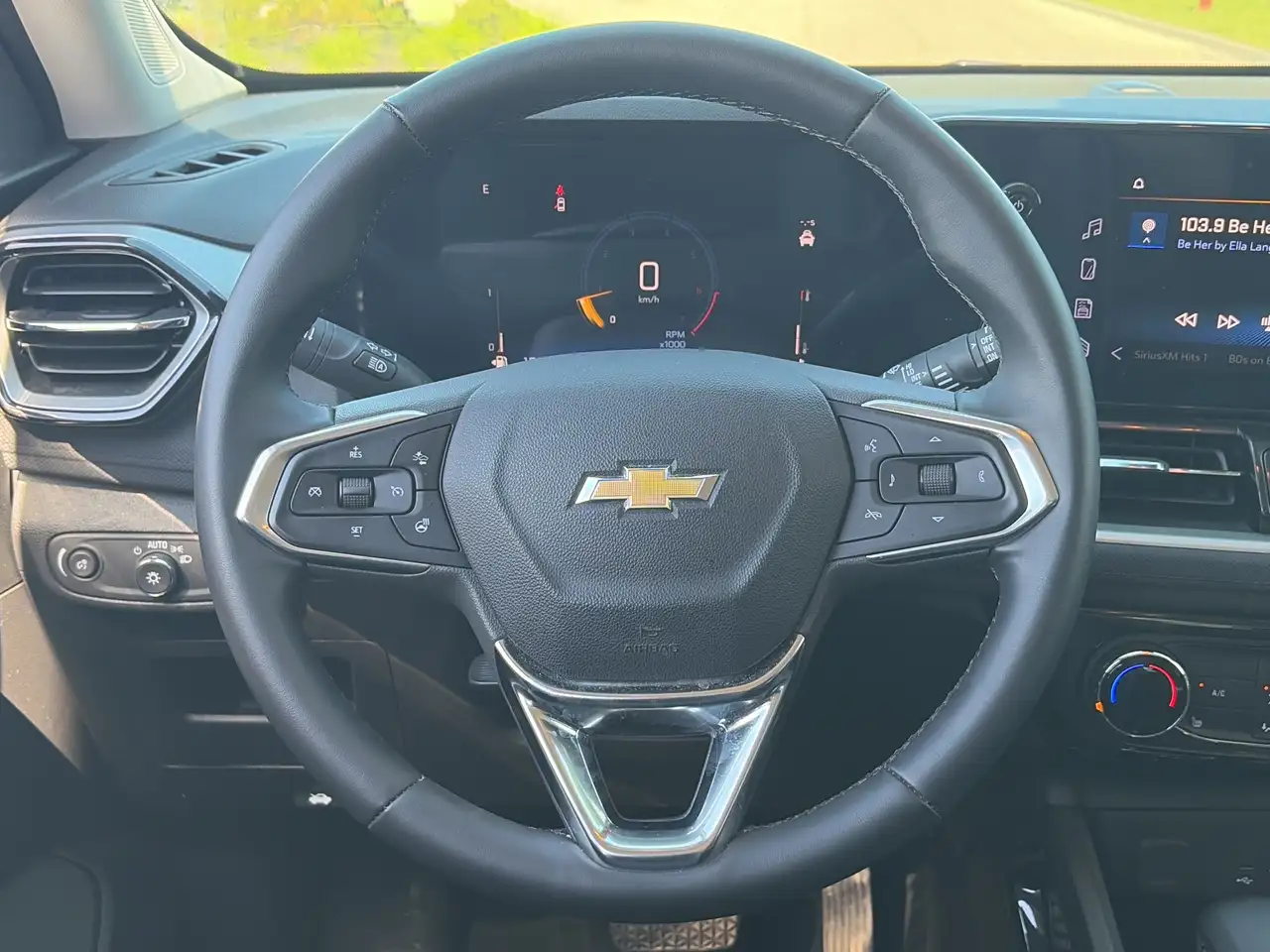 Chevrolet Trailblazer снимка Chevrolet Trailblazer