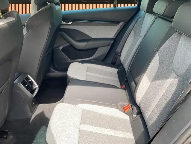 Skoda Octavia view 10