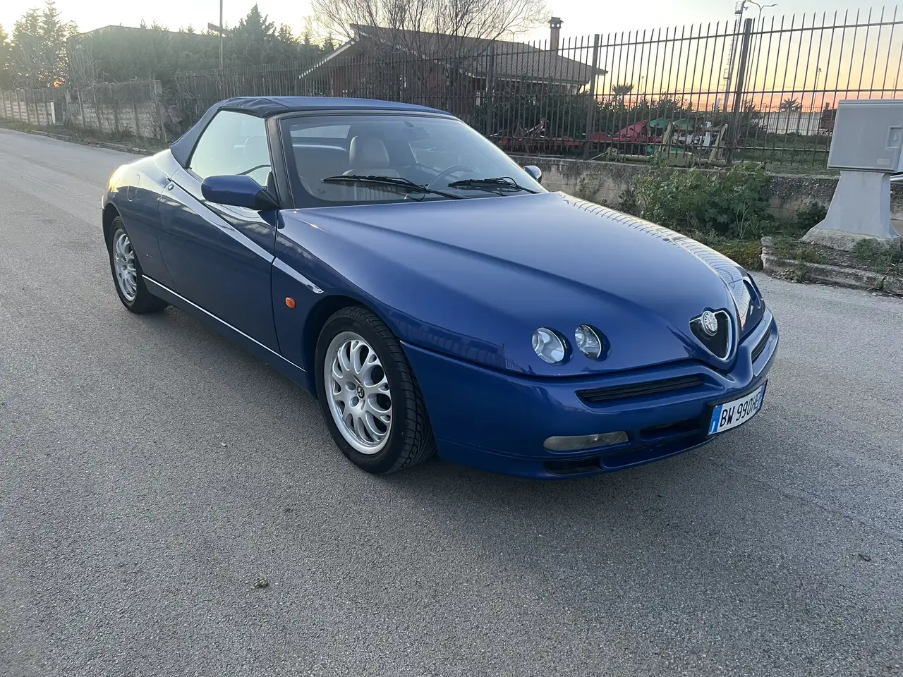 Alfa Romeo Spider 2.0 V6 tb L, foto 1