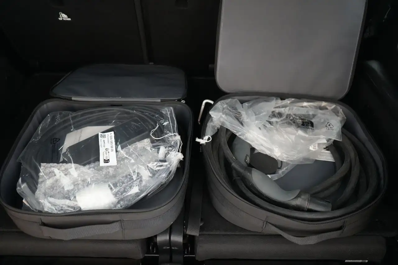 Mercedes-Benz EQB Luxury Line Premium 7Pl. LEDER/CUIR LED GPS PDC 36, миниатюра 25