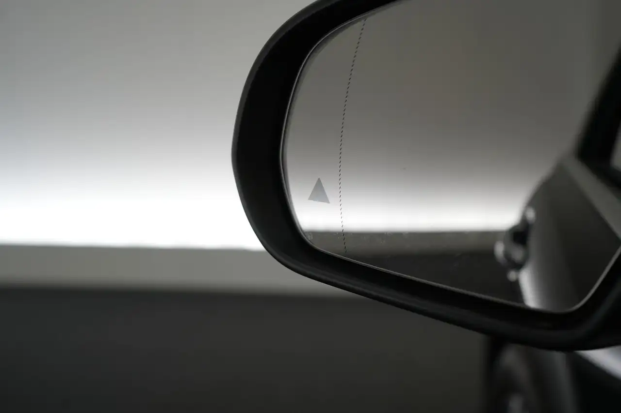 Mercedes-Benz EQB Luxury Line Premium 7Pl. LEDER/CUIR LED GPS PDC 36, миниатюра 30