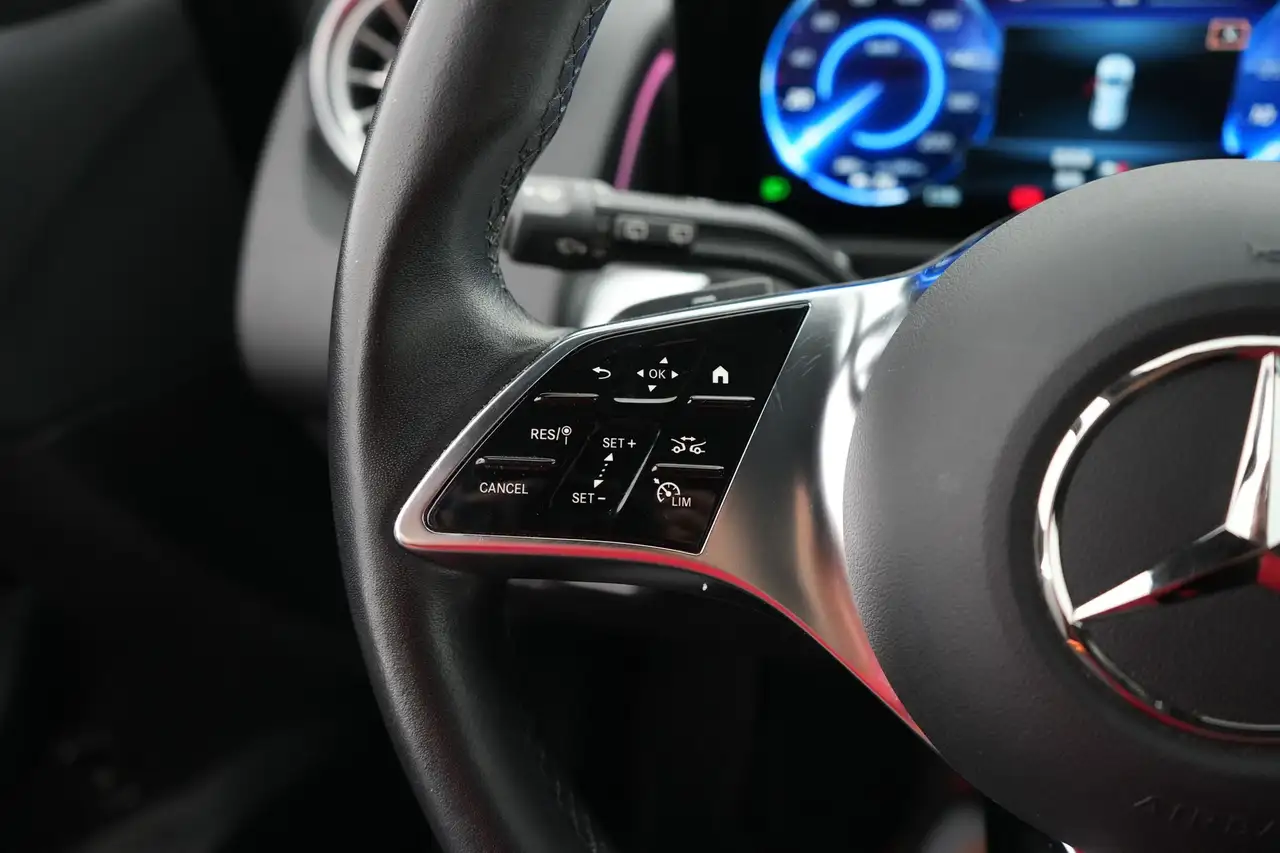 Mercedes-Benz EQB Luxury Line Premium 7Pl. LEDER/CUIR LED GPS PDC 36, миниатюра 28