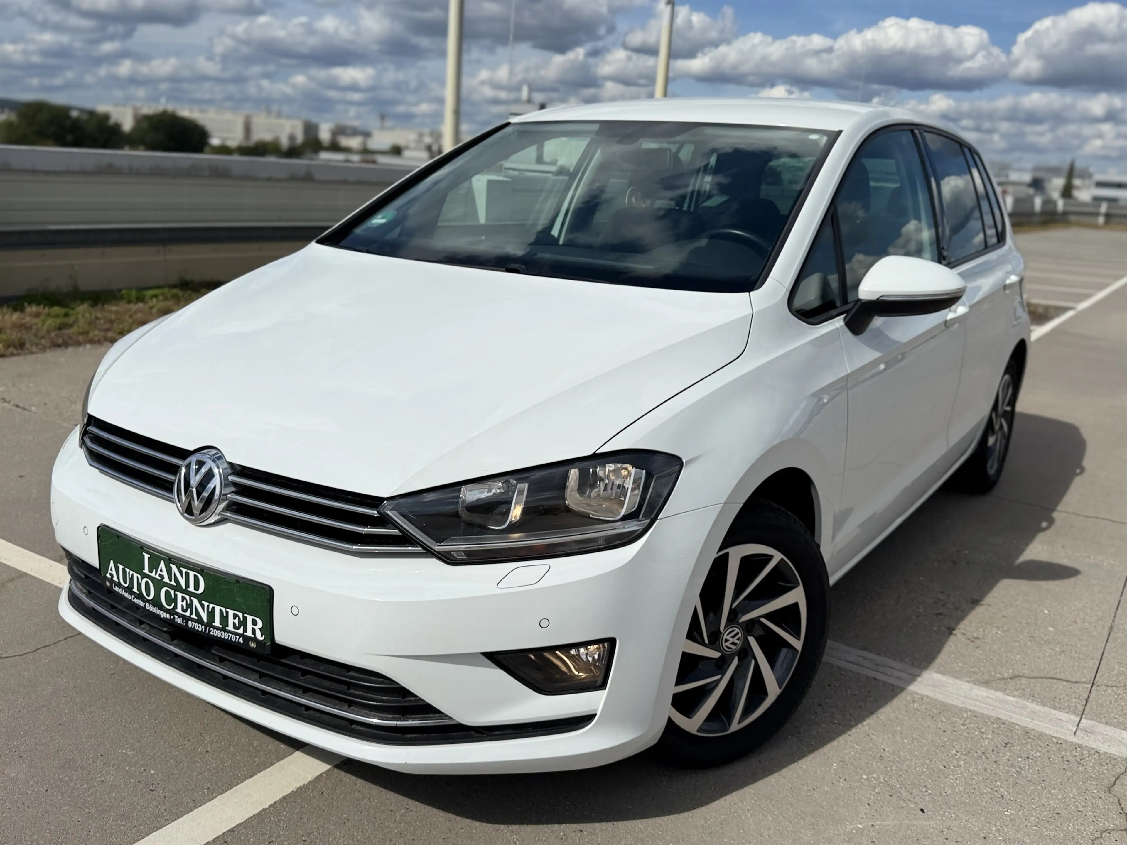 Volkswagen Golf Sportsvan Golf VII Sportsvan 1.4 TSI*DSG*1.HAND*NAVI*SCHECKHEFT* — photo 3