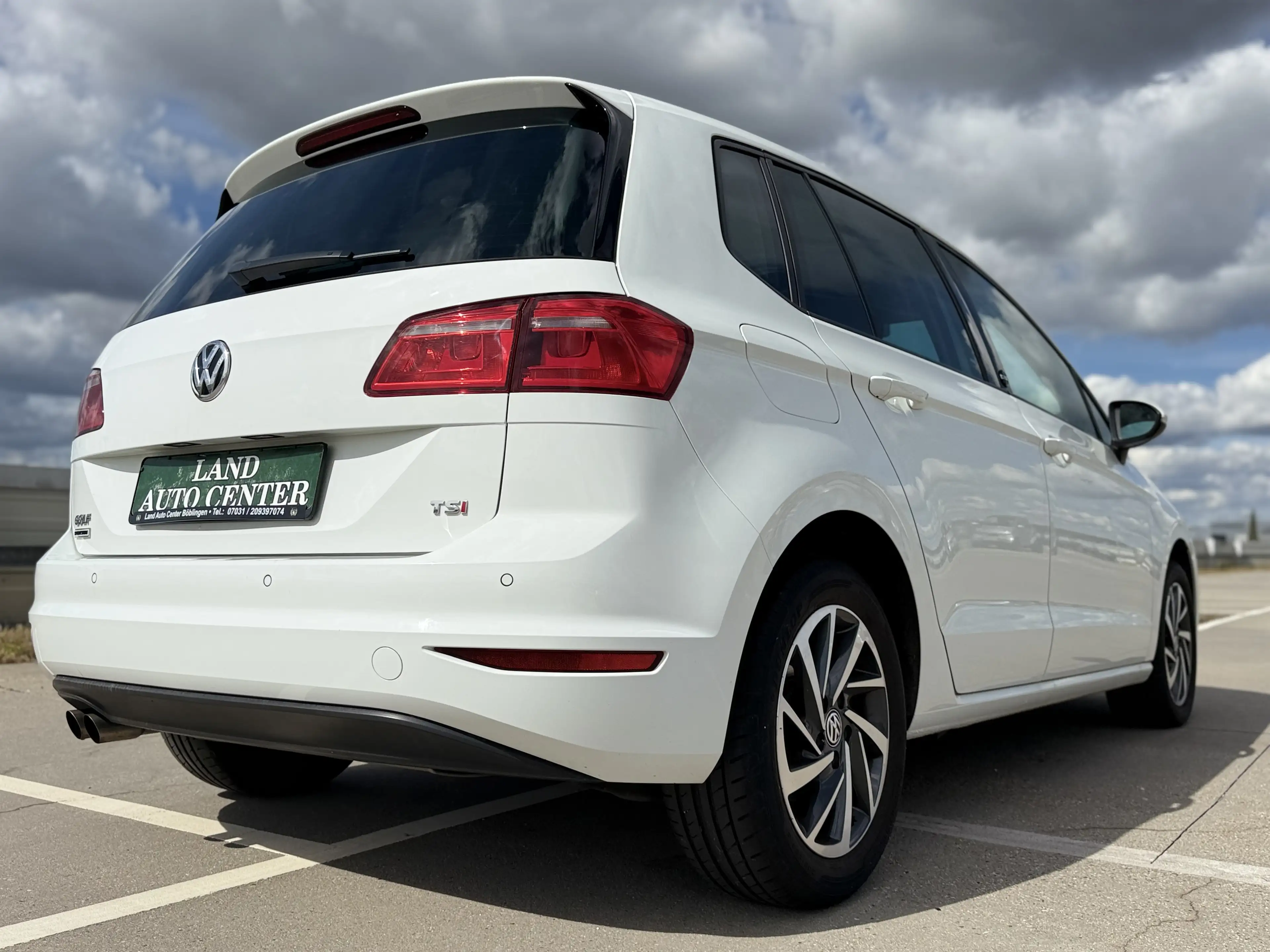 Volkswagen Golf Sportsvan Golf VII Sportsvan 1.4 TSI*DSG*1.HAND*NAVI*SCHECKHEFT* — photo 8