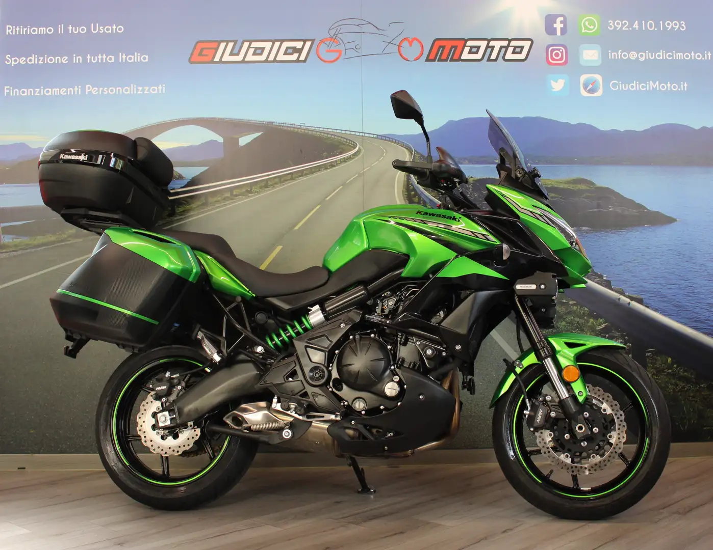 Kawasaki Versys 650 2019 - km 18448 Verde - 1
